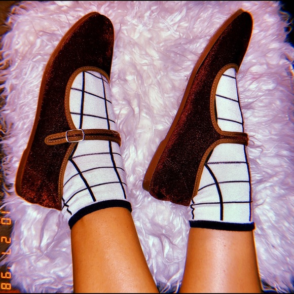 Nature Breeze Shoes - 🖤MAKE A OFFER🖤VINTAGE BROWN VELVET MARY JANES❤️朗
